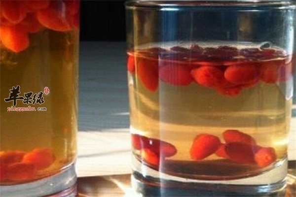 枸杞子泡酒1.jpg