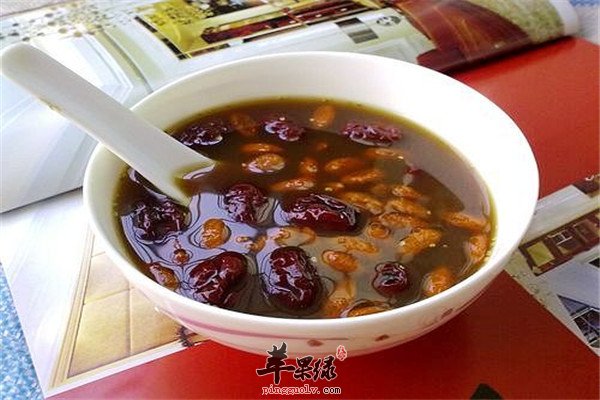 阿膠枸杞子燉甲魚——滋陰壯陽清熱