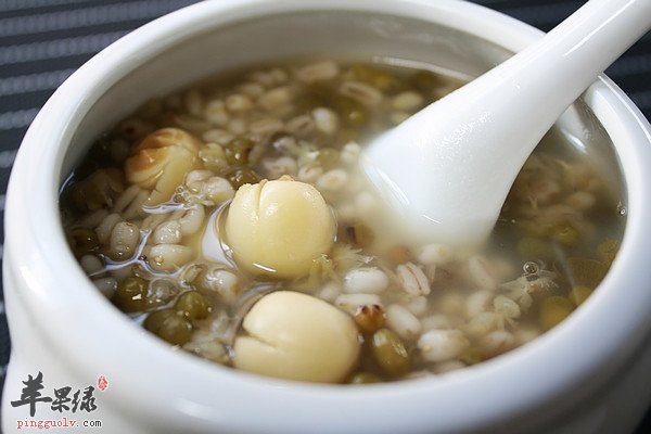 绿豆薏米莲子粥——夏季祛湿排毒