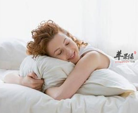 夏季防晒多喝水充足睡眠可预防中暑