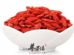 夏季眼睛容易干涩 多喝枸杞泡水
