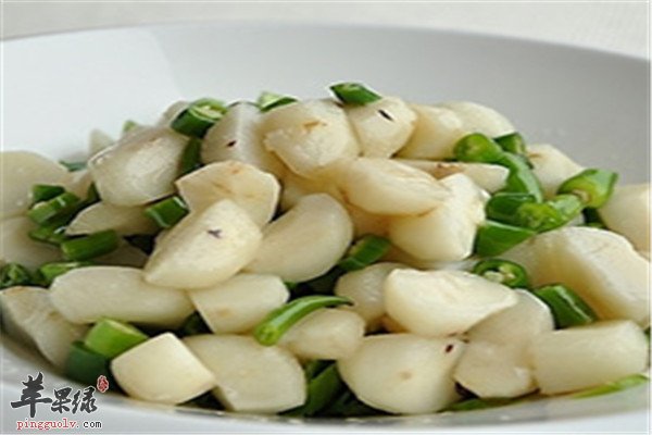 大蒜炒马蹄——祛湿化痰降压降糖_苹果绿