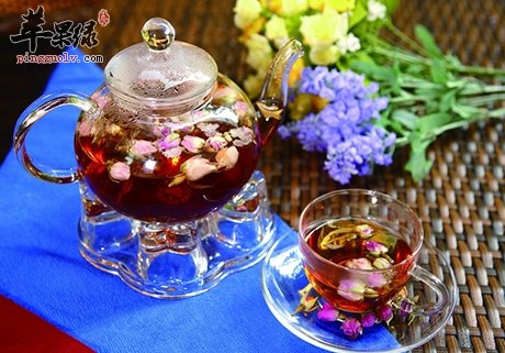 美容养颜喝玫瑰花茶 女人们不可错过