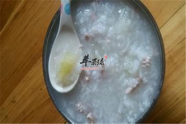 冬瓜白果瘦肉粥——利尿消腫護膚