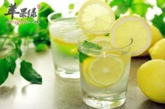 教你自己动手做新鲜柠檬水