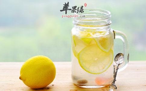自己动手做新鲜柠檬水