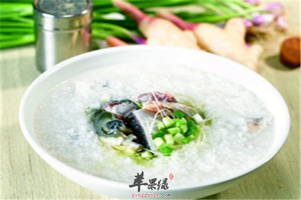 鲤鱼大米粥—健脾养胃利尿通乳