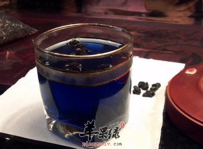 用黑枸杞泡酒喝保健效果佳