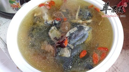 鹿尾巴炖乌鸡汤