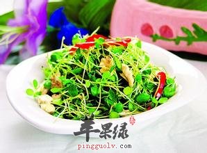核桃不仅能煮粥吃还能凉拌着吃的哦