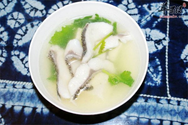 鱼片豆腐汤——健脾补虚清热润燥