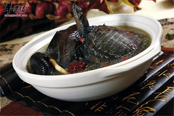 枸杞子炖甲鱼——清热散瘀滋阴壮阳