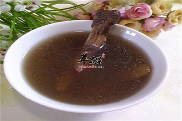 黑豆牛蒡炖鸡汤2.jpg