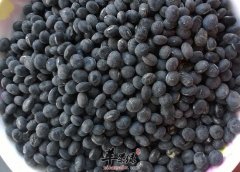 女性常食黑豆能美容养颜防便秘