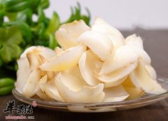 冬季天气干燥要润肺 吃百合效果好