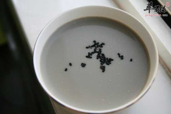 黄豆黑芝麻豆浆——美白强体质