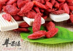 教你辨别枸杞的真假 这样挑选好