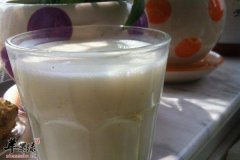 香瓜酸奶昔——清热解暑营养均衡