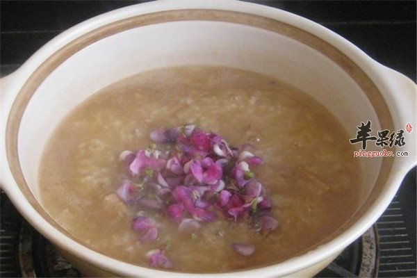 糯米扁豆粥——润肺健脾益胃改善食欲