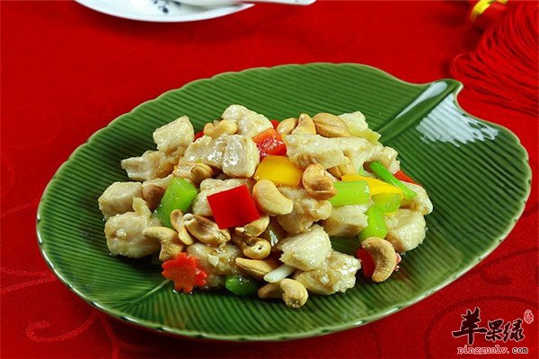 芥蓝炒鸡胸肉——利尿化痰清热明目