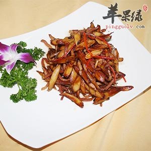 鸡油菌炖鸡——补脾益胃补血益气