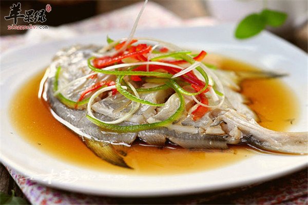 清蒸平鱼——预防动脉硬化抗衰老