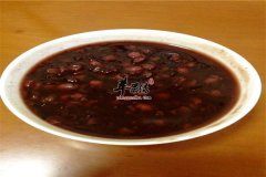 枇杷紫米粥——清热解毒止咳去火