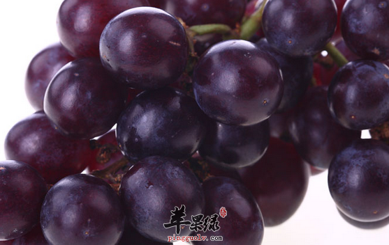 平时吃葡萄需要注意哪些呢