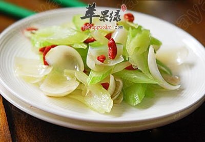 秋季要小心伤肺 推荐饮食有效保护肺部