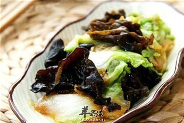 木耳白菜片——润肺止咳减肥排毒
