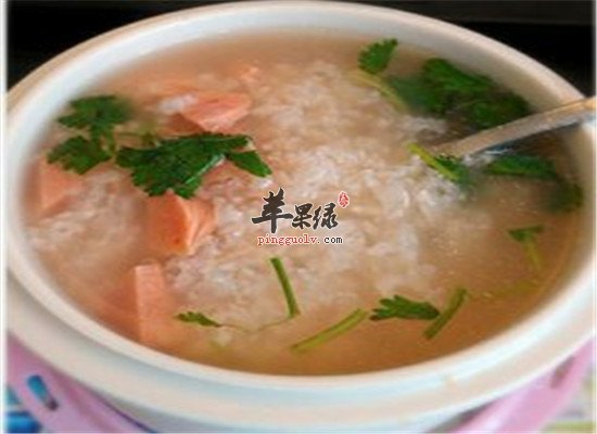 蘋果綠 食材大全 營養價值香菜粥 香菜30克, 大米100克,調味品適量.