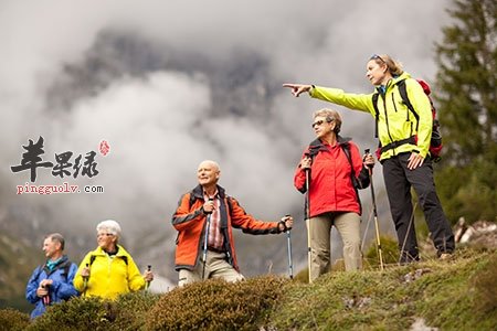 老年人外出预防疾病 冬季小心这些情况