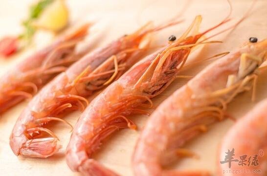 虾和牛奶能一起吃吗