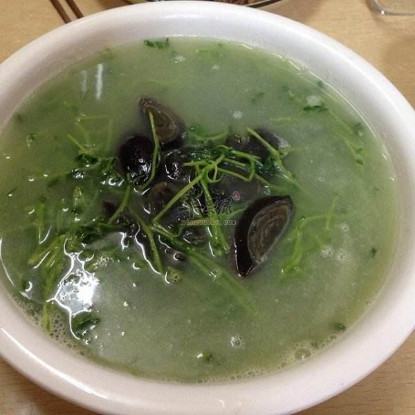 皮蛋豆苗湯——增強食慾排毒養顏