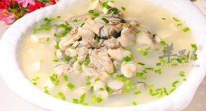 鲜蘑海蛎子豆腐汤---滋阴养血补虚