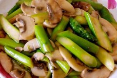 蘑菇炒芦笋——增进食欲促进消化