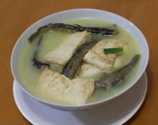 泥鳅豆腐汤——保护血管促进骨骼