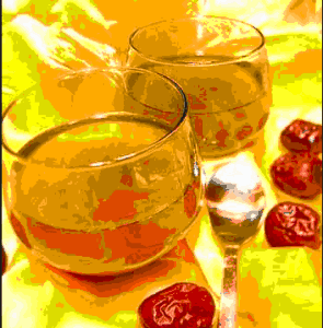 蜂蜜龙眼酒——强身健体养血安神