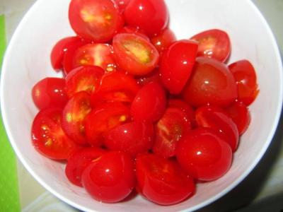 蜂蜜西红柿——清热利尿养颜美容
