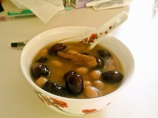 丰胸食谱 解决你飞机场的尴尬