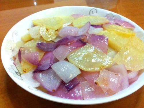 洋葱炒土豆片——健胃消食和胃健中