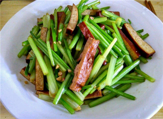 摆脱“大饼脸” 瘦脸食物的必备