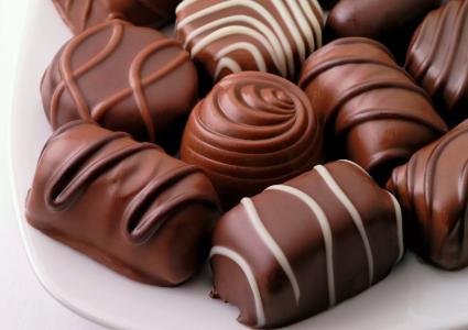 巧克力吃多少才会发胖 吃黑巧克力不发胖