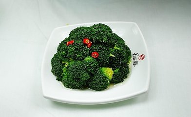 高血压吃什么蔬菜 茼蒿和西兰花