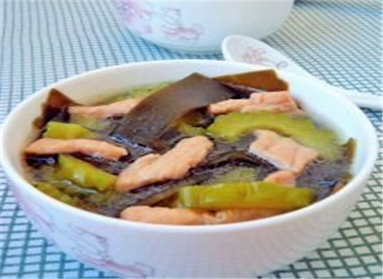 苦瓜海带瘦肉汤——清热除烦利水润燥
