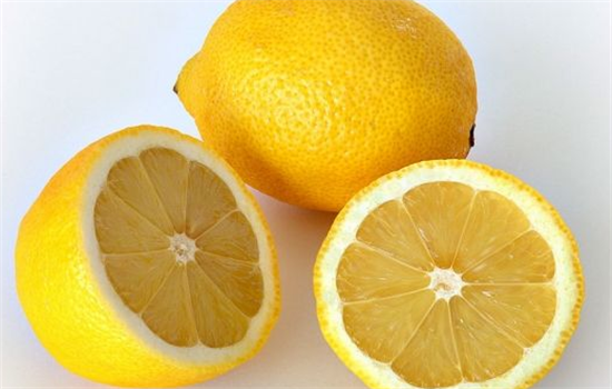 正确挑选柠檬以及保存柠檬的方法