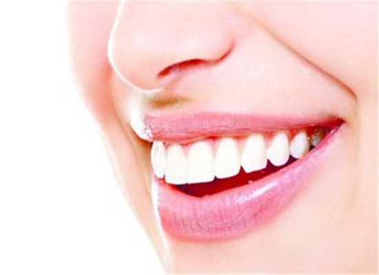 有效缓解牙龈炎的方法 改善牙齿亚健康