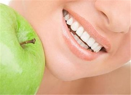 预防牙齿亚健康需要补充的几种营养素