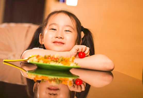 孩子吃饭慢怎么办