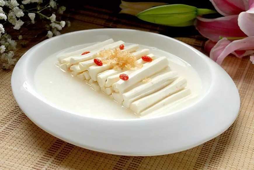 秋季的養(yǎng)生秘訣 多喝湯多吃山藥